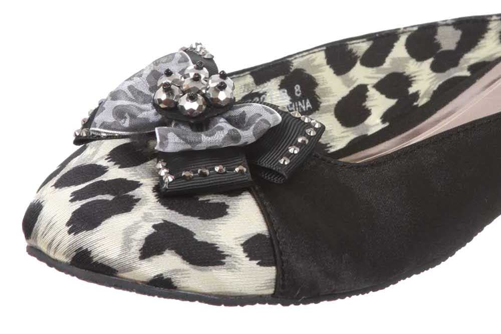 JOHN FASHION Rhinestone Floweret Silk Leopard Print Sandal