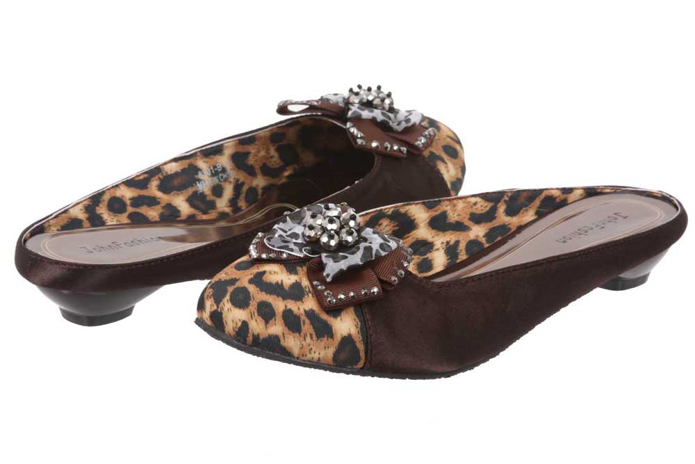 JOHN FASHION Rhinestone Floweret Silk Leopard Print Sandal